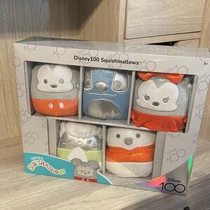 Disney 100 Squishmallows Gift Set